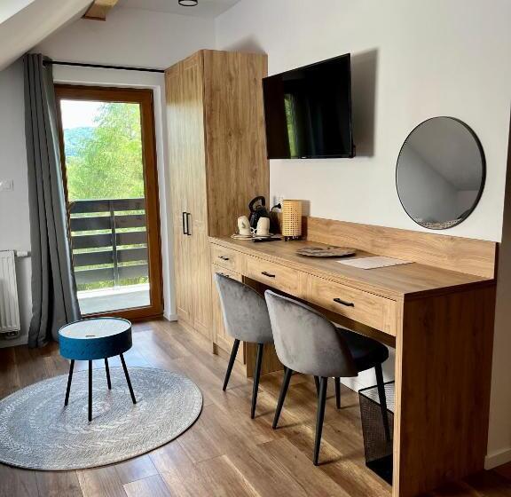 Quarto Familiar, Donikąd