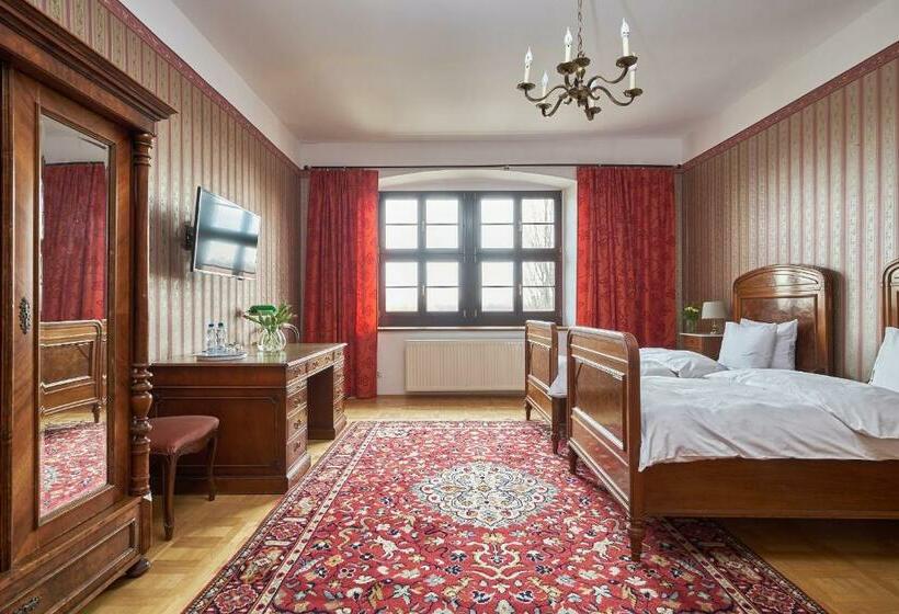 Номер Стандарт, Boutique Pałac Warmątowice Sienkiewiczowskie