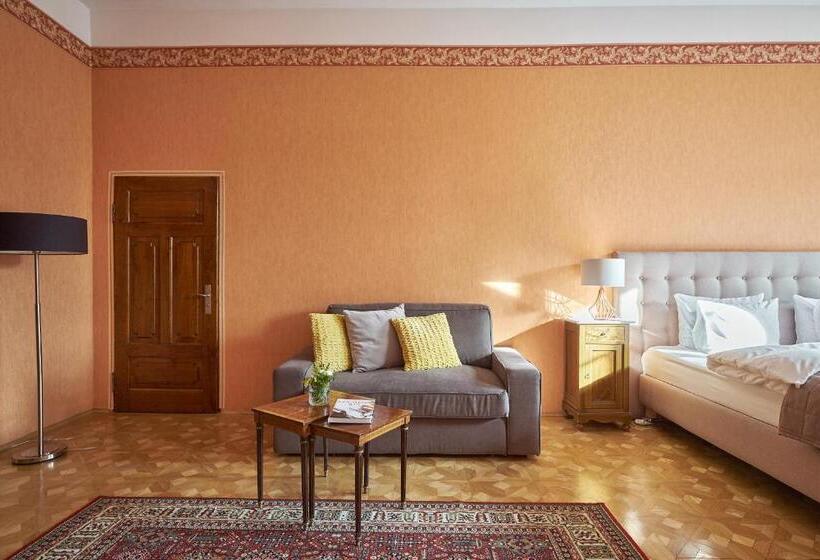 Студия Стандарт, Boutique Pałac Warmątowice Sienkiewiczowskie
