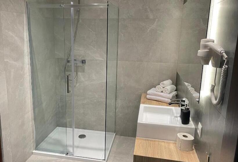 غرفة عائلية, Kompleks Taaka Ryba