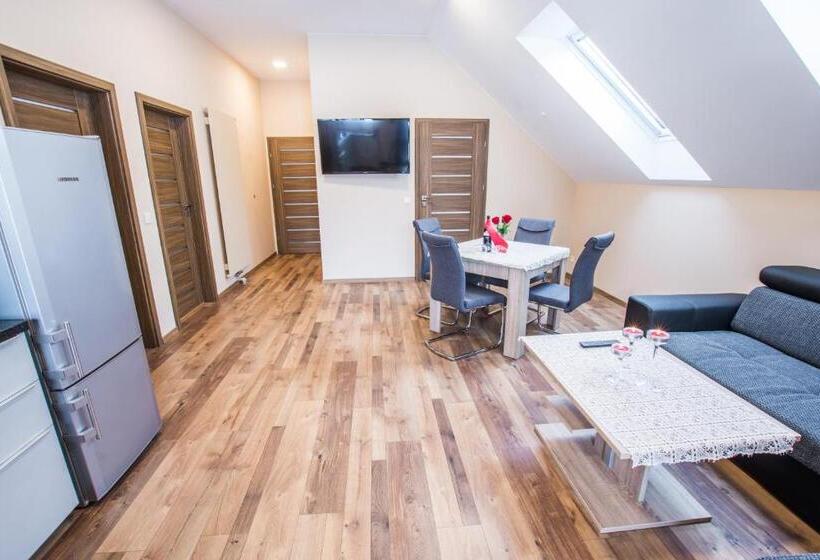 Апартаменты 2 Спальни, Dwór Skalny Apartamenty, Pokoje I Restauracja Karczma Skalna
