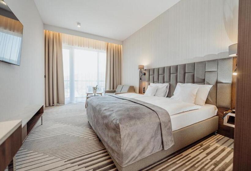 Номер Deluxe с Балконом, Elements Hotel&spa