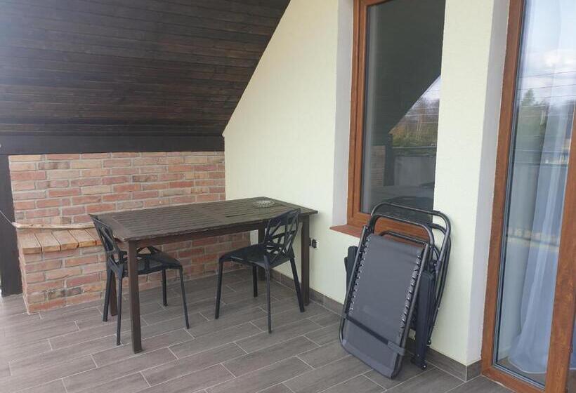Номер Стандарт с Балконом, Czar Mamry Apartamenty