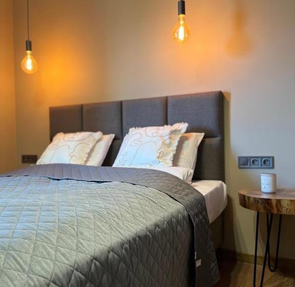 Quarto Deluxe, Jak Makiem Zasiał