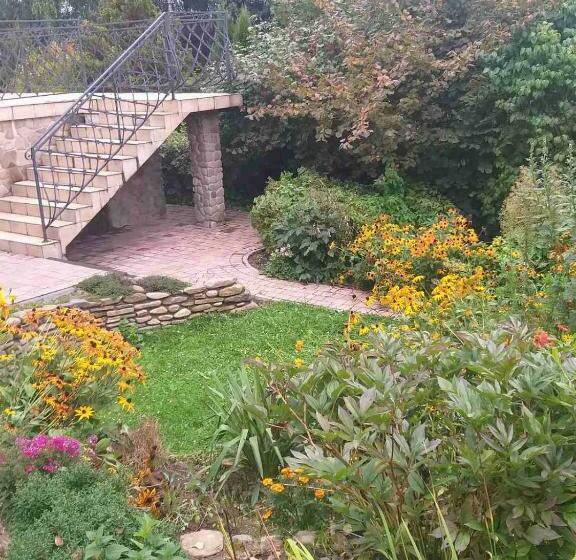 آپارتمان 1 خوابه با چشم‌انداز باغ, Mountain House