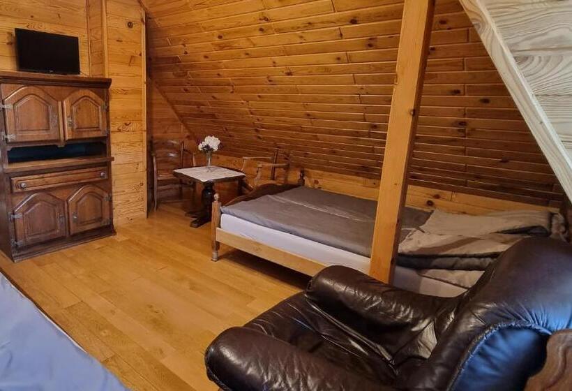 اتاق استاندارد سه تخته با چشم‌انداز باغ, Mountain House