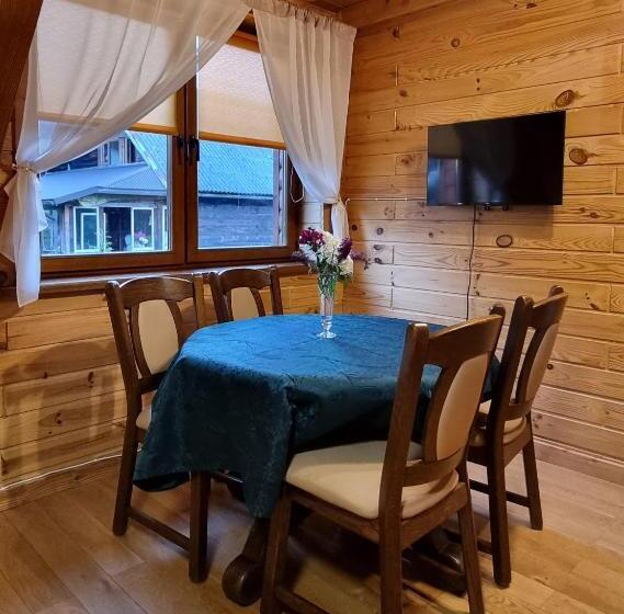 اتاق استاندارد چهار تخته, Mountain House