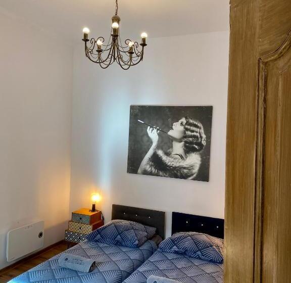 غرفة قياسية مزوَّدة بشُرفة, Topolove Rooms & Apartments