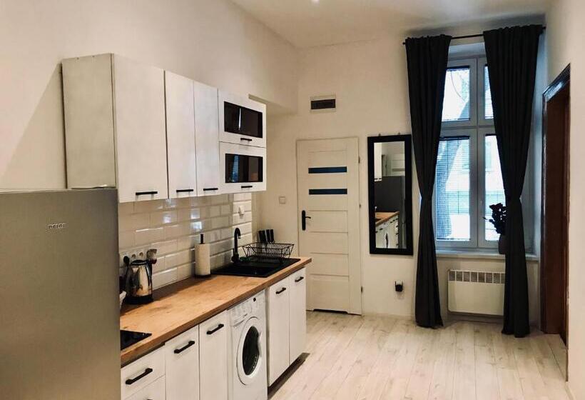 شقة غرفة واحدة, Topolove Rooms & Apartments