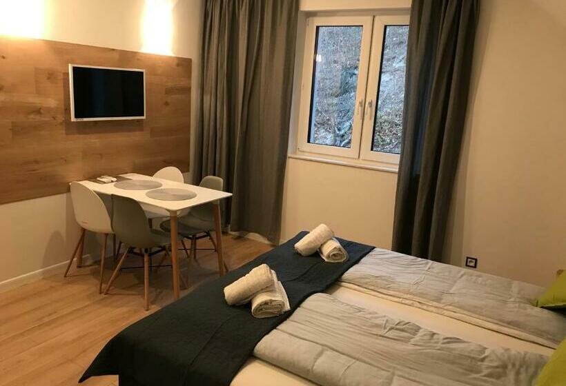 Номер Deluxe, Apartamenty Pod Zamkiem W Janowcu