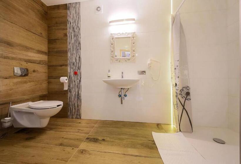 Номер Стандарт Адаптированный для Инвалидов, Eco Villa Grand Karpatia Ski&spa