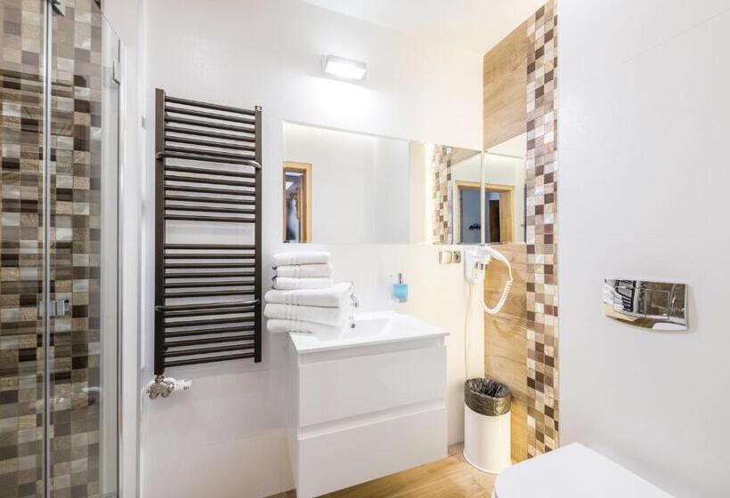 Номер Стандарт Трехместный, Eco Villa Grand Karpatia Ski&spa