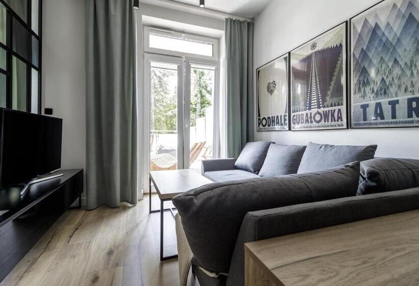 آپارتمان 1 خوابه با چشم‌انداز, Mountain Apartments Jagiellońska Residence