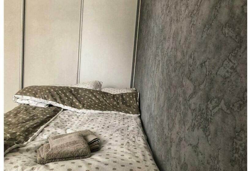 اتاق استاندارد چهارنفره با سرویس بهداشتی مشترک, Kwadrat B&b Jałowego