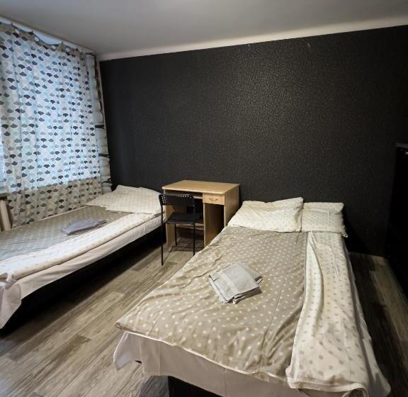 اتاق استاندارد با سرویس بهداشتی مشترک, Kwadrat B&b Jałowego