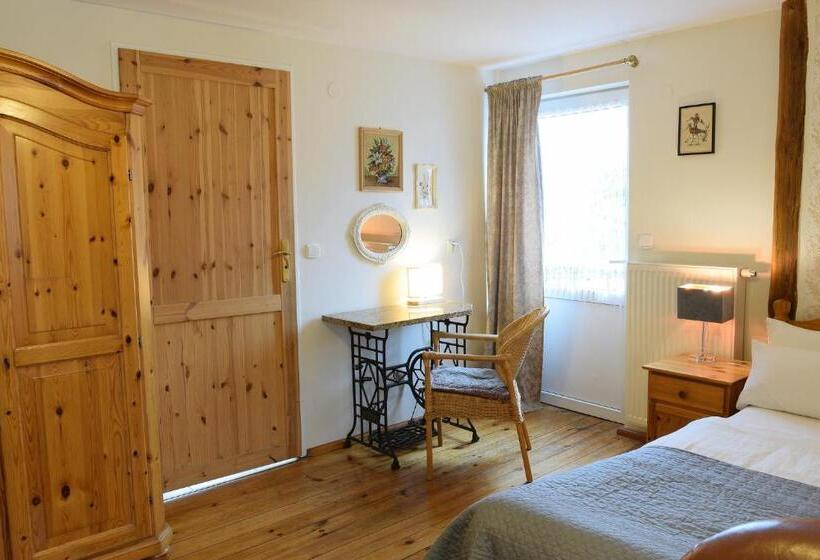 Номер Стандарт с Балконом, Guest House Wiejska Sielanka