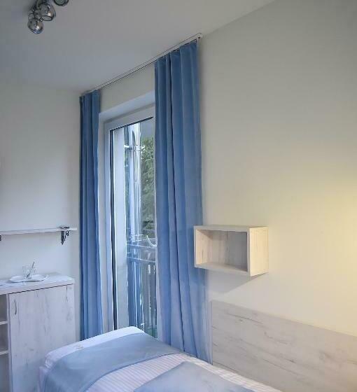 Quarto Estandar Individual, Pensjonat Alka
