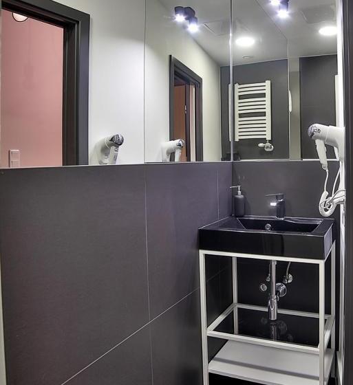آپارتمان عادی 1 خوابه, Saint Thomas Corner   By Upstairs
