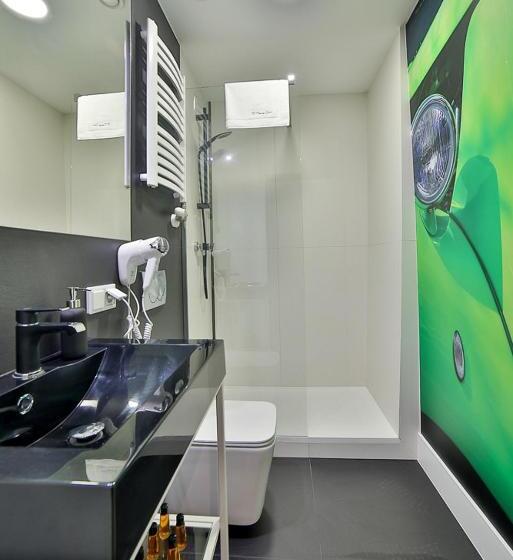 1 Bedroom Premium Apartment City View, Saint Thomas Corner   By Upstairs