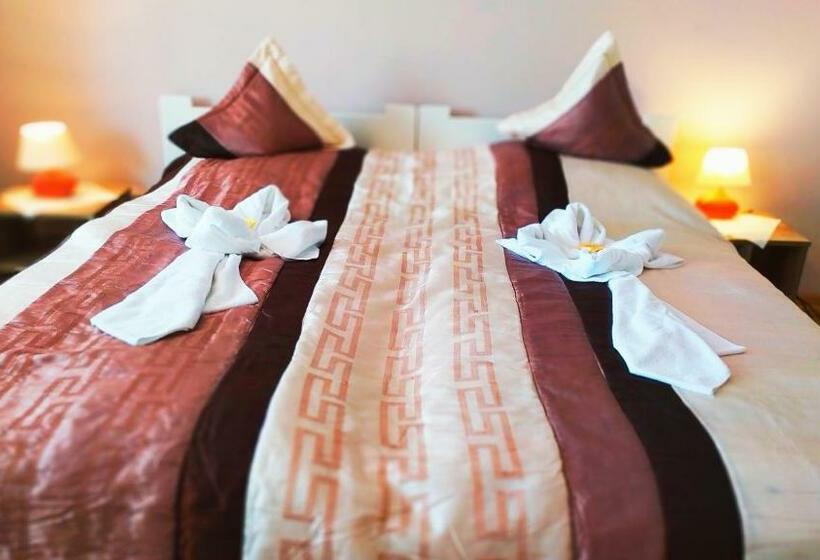 اتاق استاندارد اینتریور, Restauracja Kwisa 1
