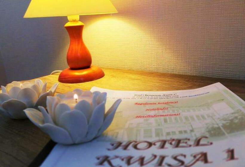اتاق استاندارد اینتریور, Restauracja Kwisa 1
