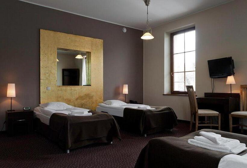 Номер Стандарт, A  Propos Hotel, Restauracja, Club