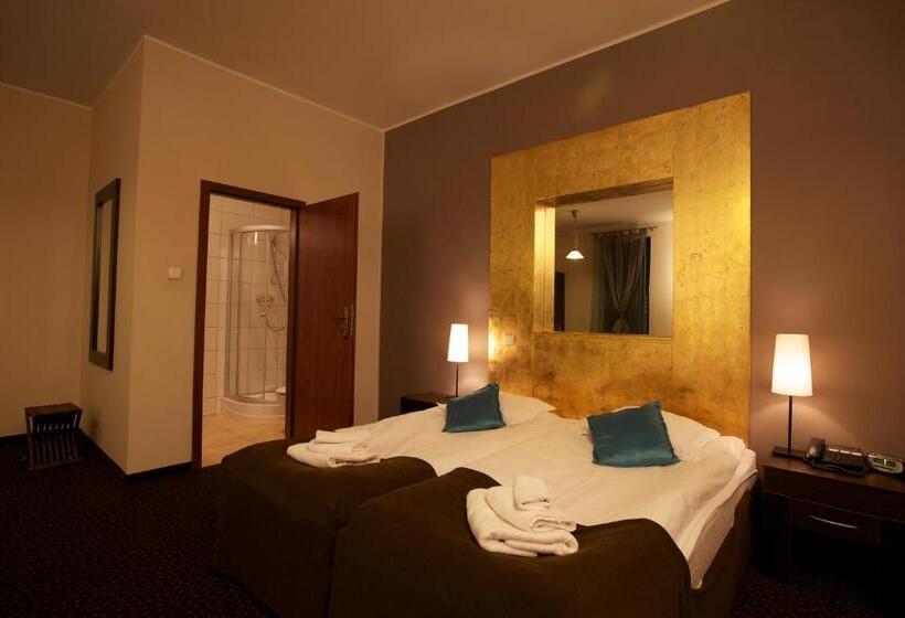 Номер Премиум, A  Propos Hotel, Restauracja, Club