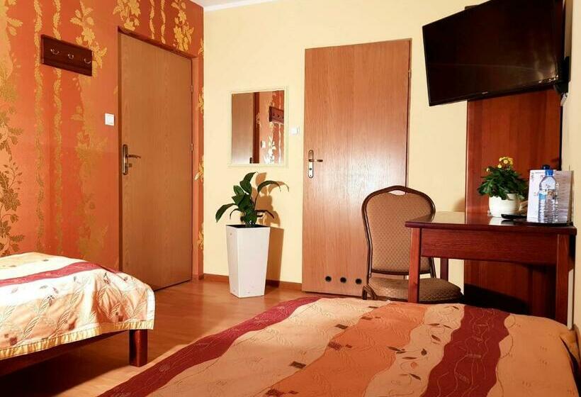 اتاق استاندارد, Restauracja Hotel Przystan