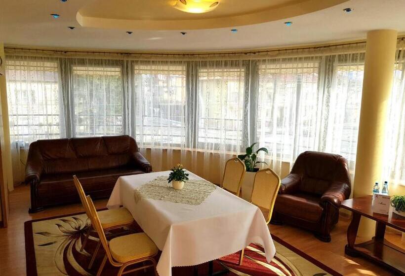آپارتمان 1 خوابه, Restauracja Hotel Przystan