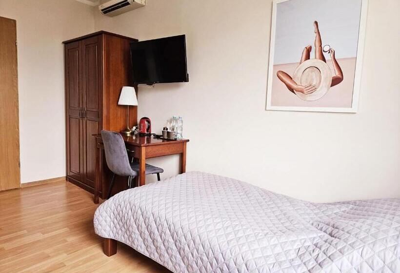 اتاق استاندارد, Restauracja Hotel Przystan