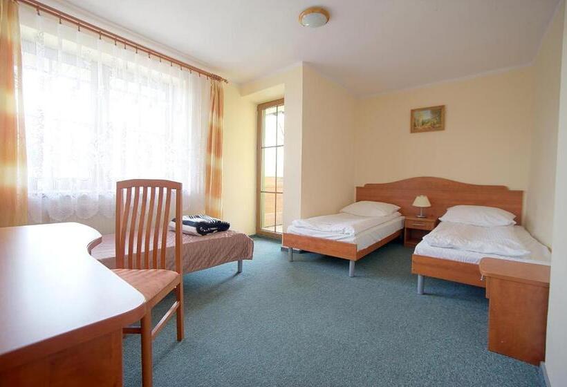 Quarto Estandar, Willa Park