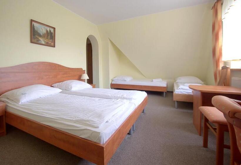 Quarto Triplo Estandar, Willa Park