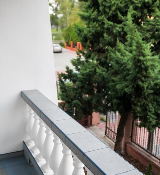 اتاق استاندارد, Magic Garden Hostel