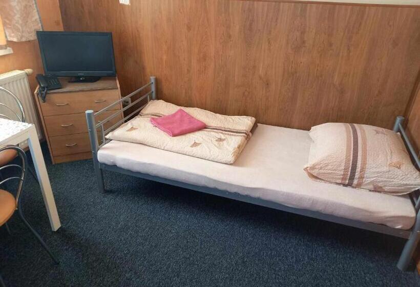 Номер Стандарт Трехместный, Miltex