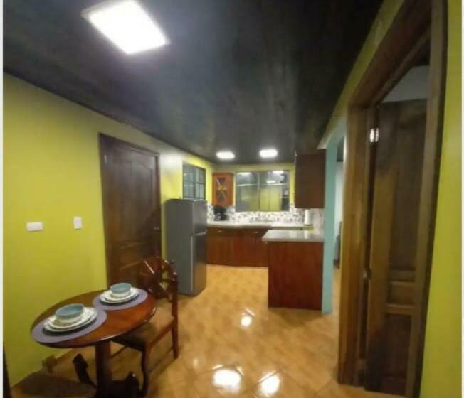 آپارتمان 1 خوابه, Hospedaje Rosa Del Mar & Sweets Cafe