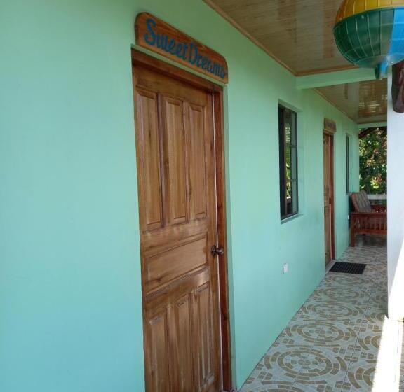 اتاق استاندارد با بالکن, Hospedaje Rosa Del Mar & Sweets Cafe