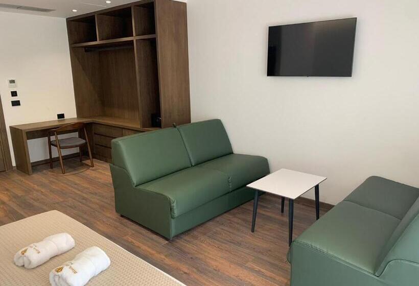 اتاق سوپریور چهار تخته, Black Diamond Hotel Dhermi