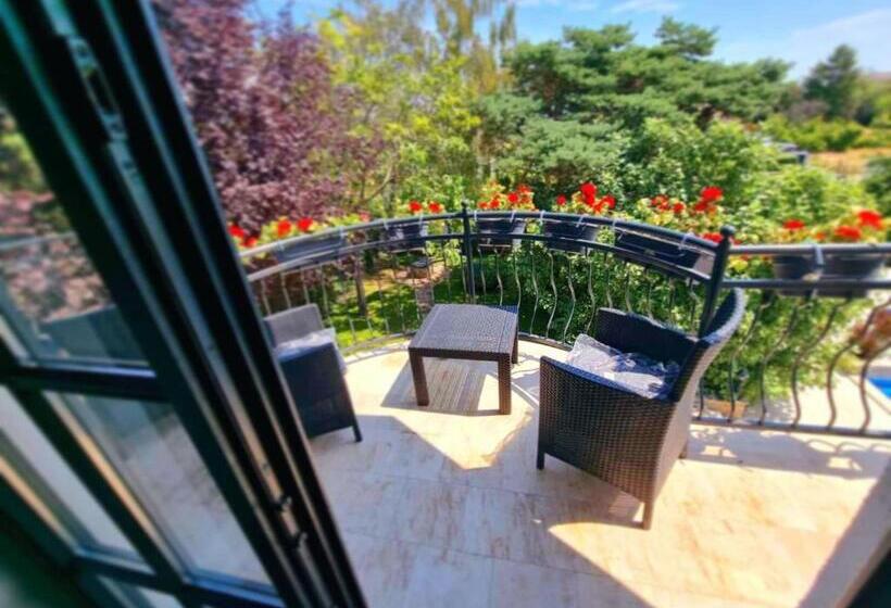 اتاق لوکس با بالکن, Füge Villa Luxury & Wellness