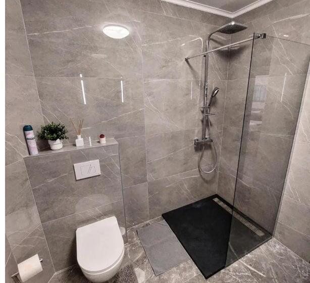 سوییت لوکس, Füge Villa Luxury & Wellness