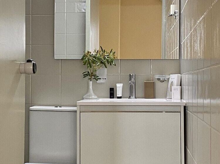 سوییت جونیور با چشم‌انداز دریا, Adrakos Apartments   Adults Only