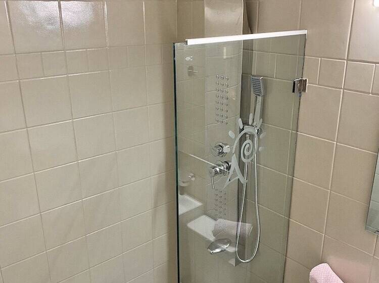 سوییت جونیور با چشم‌انداز دریا, Adrakos Apartments   Adults Only