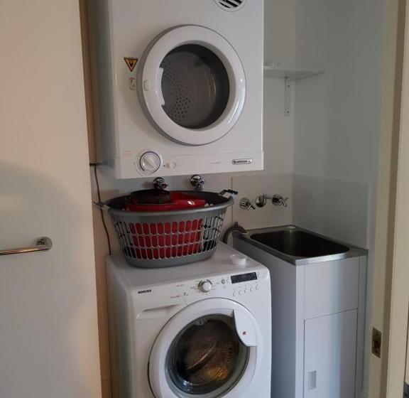 침실 2개 아파트, Excellsior Apartments