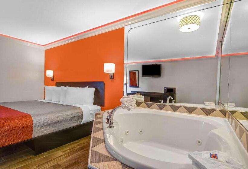 스탠다드 룸 킹사이즈 침대, Motel 6 norcross, Ga