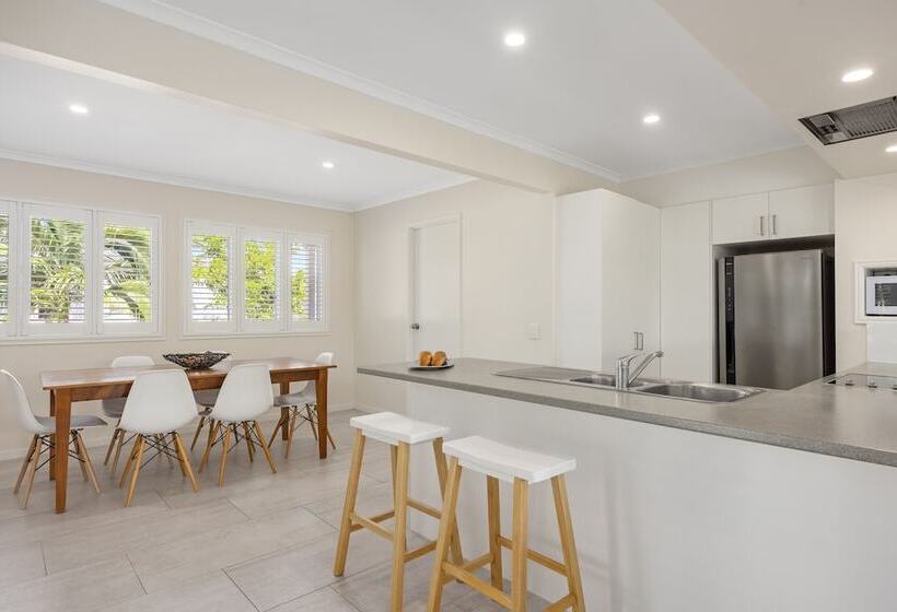 3 베드룸 이그제큐티브 아파트, Noosa Outrigger Beach Resort