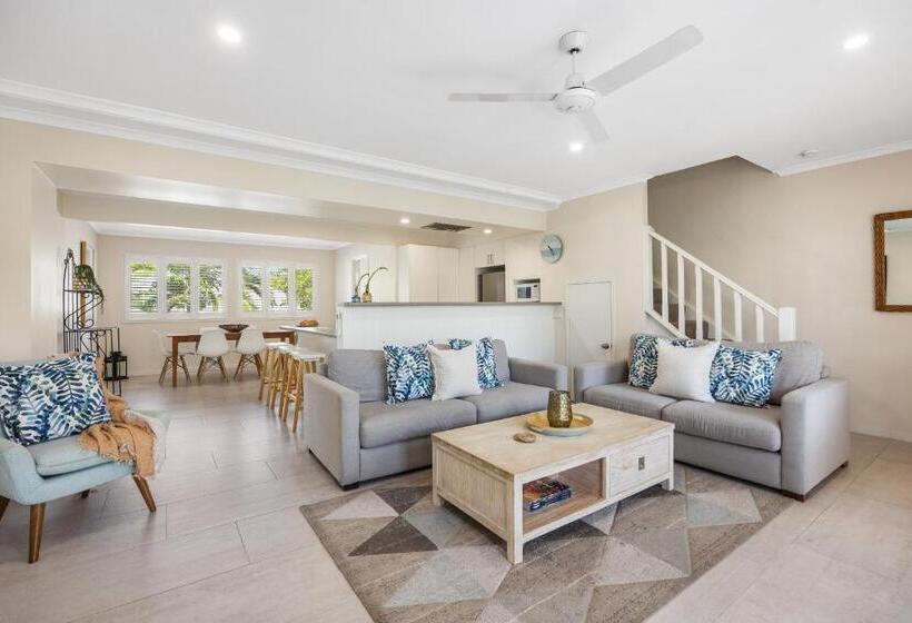 2 베드룸 이그제큐티브 아파트, Noosa Outrigger Beach Resort