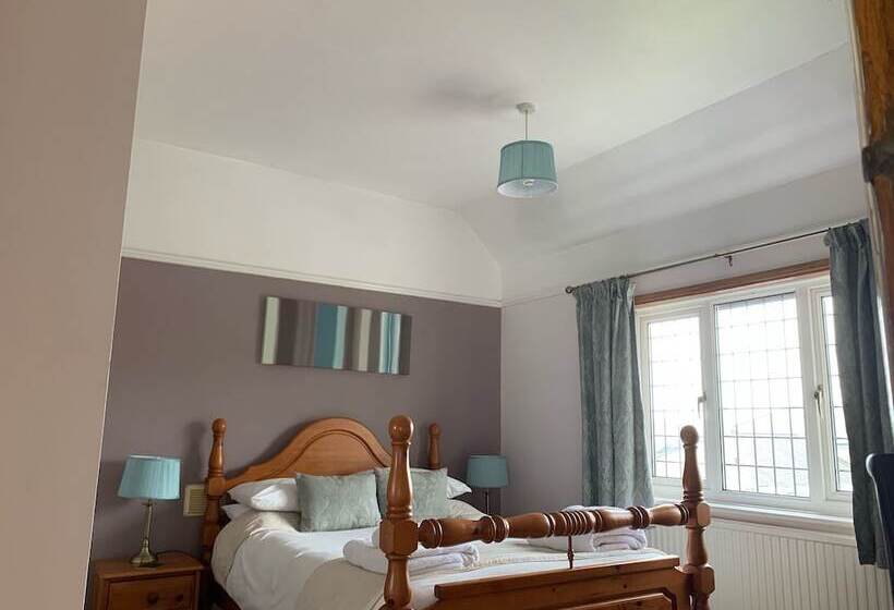 חדר סטנדרט, Burleigh House , A Cosy Retreat In Agatha Christie S Hometown