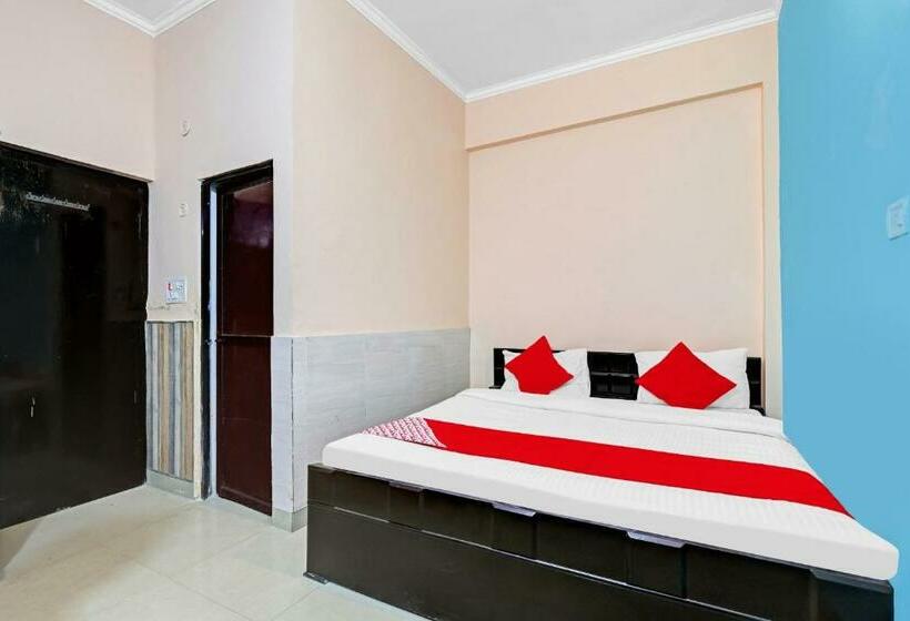 Трехместный Номер Классика, Spot On Hotel Shivam Residency