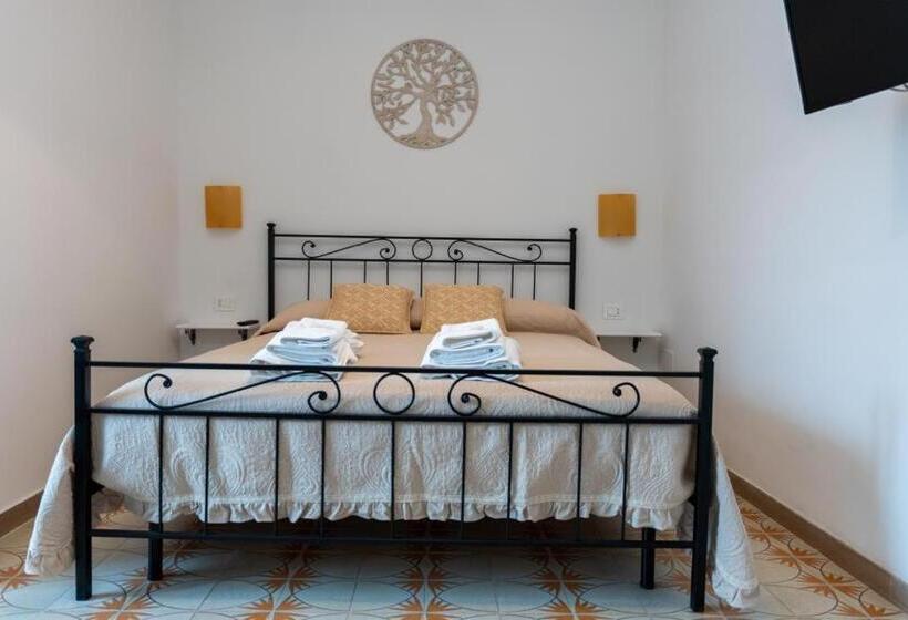 اتاق استاندارد سه نفره, B & B L Abbraccio
