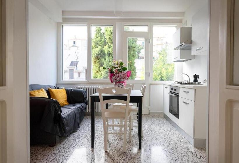 آپارتمان 1 خوابه, B & B L Abbraccio
