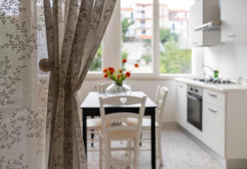 آپارتمان 1 خوابه, B & B L Abbraccio